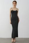 Robe longue moulante en maille ornée de strass en noir