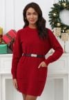 Robe pull courte avec ceinture et poches plaquées en rouge