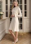 Robe Twinset en Tricot Plissée à Col Montant en Crème