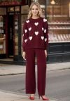 Ensemble pull et pantalon en tricot avec patch cœur en bordeaux