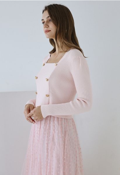 Haut en tricot à col carré et boutons en forme de cœur en rose clair