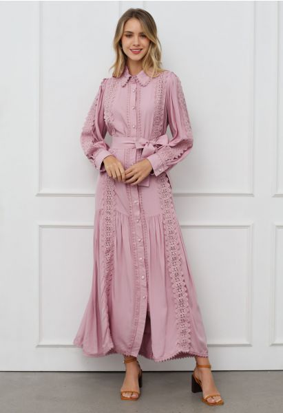 Robe longue boutonnée captivante en dentelle avec lien à la taille en rose