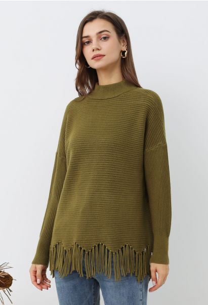 Pull en tricot à épaules tombantes et ourlet à franges asymétriques en olive