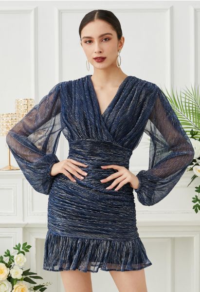 Robe de cocktail élégante en maille froncée scintillante bleu marine