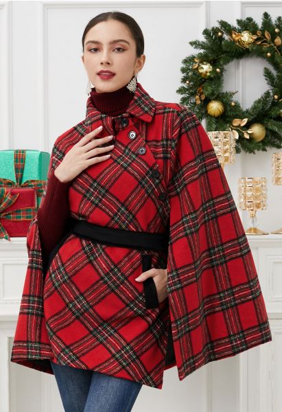 Manteau cape en tartan avec ceinture et boutons en rouge