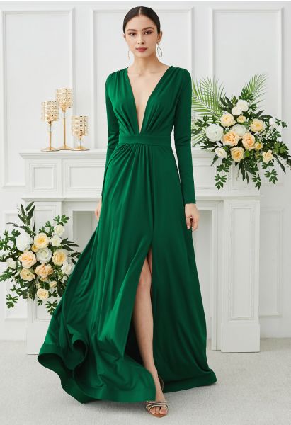 Robe longue fendue devant à décolleté en V profond en vert