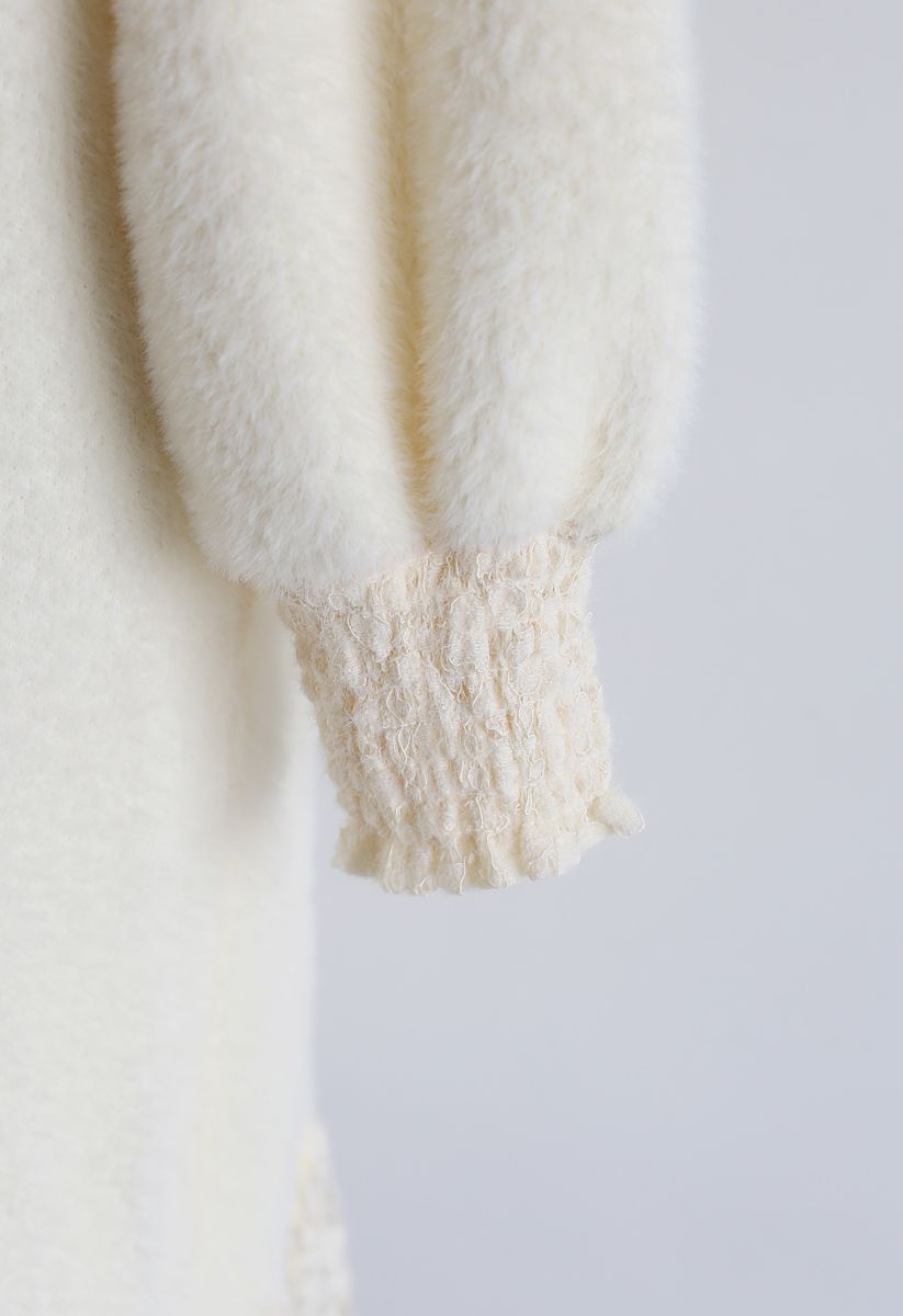Robe droite en tricot moelleux à ourlet en dentelle en crème
