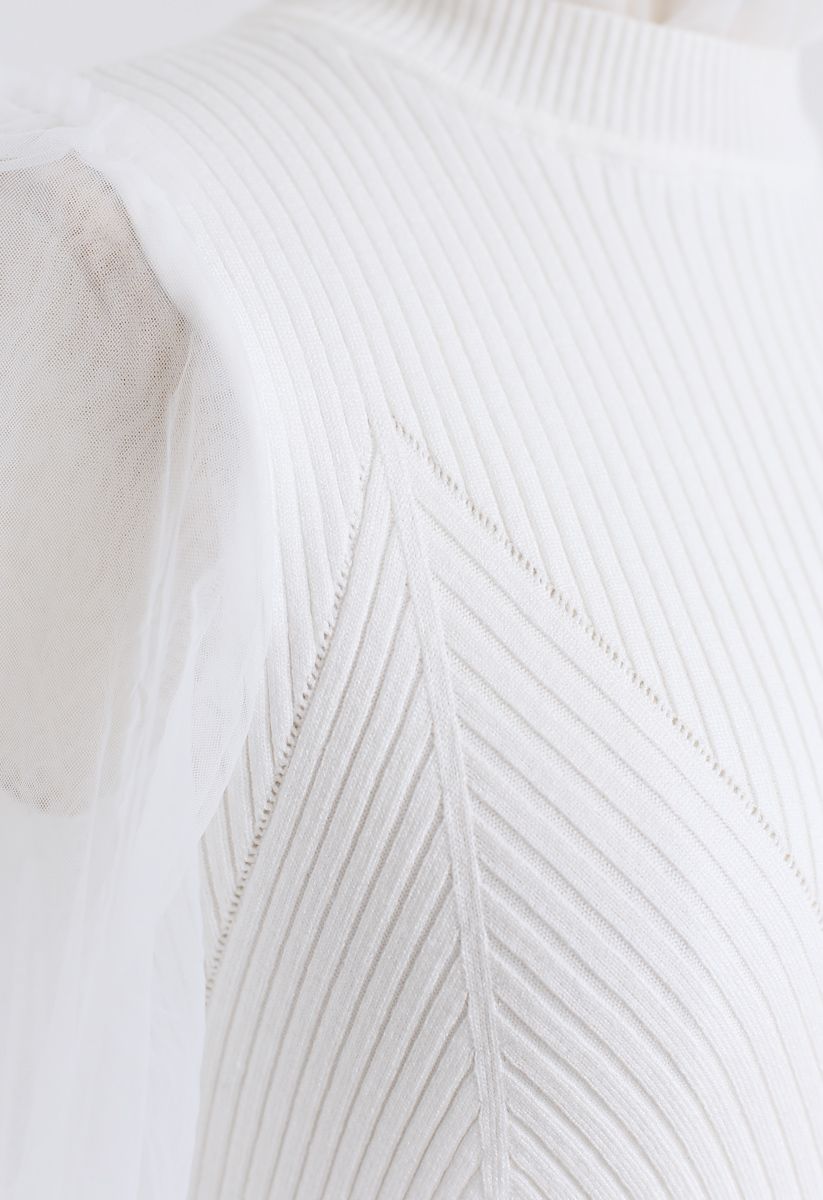 Haut en tricot côtelé transparent à manches boules en blanc