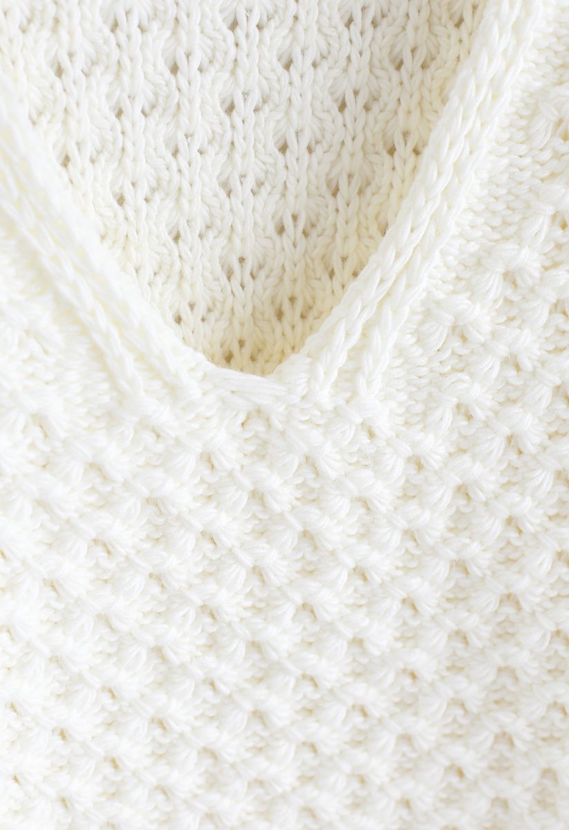 Pull en tricot surdimensionné à col en V évidé en blanc