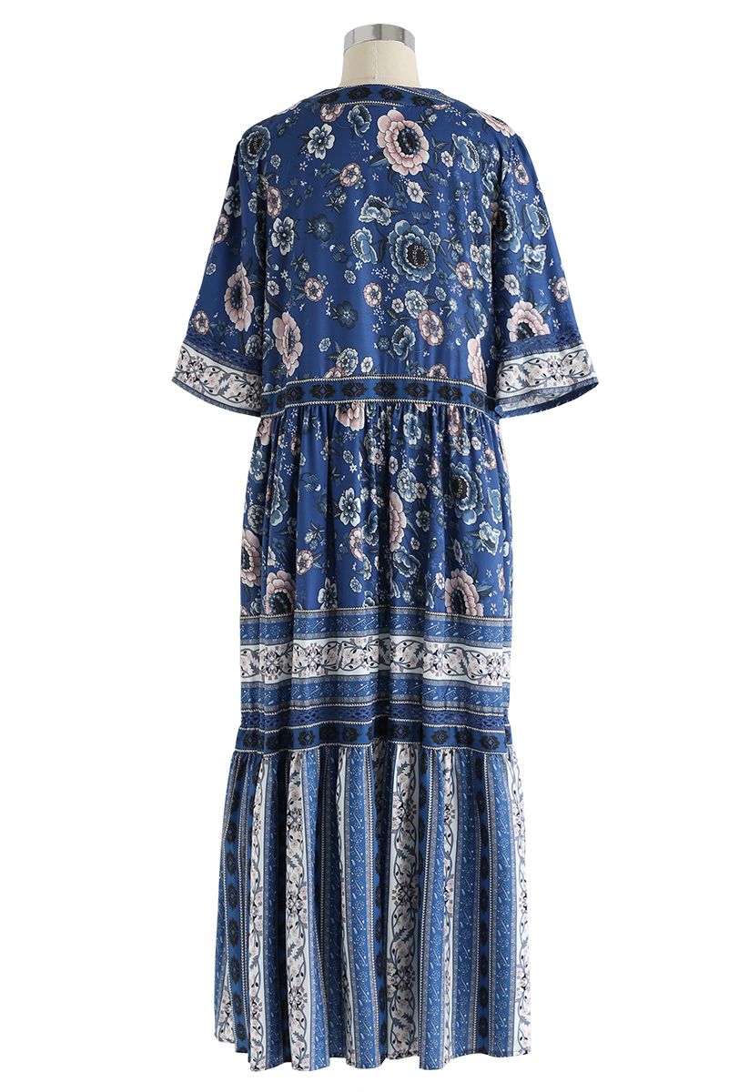 Boho Blossom - Robe longue boutonnée en bleu