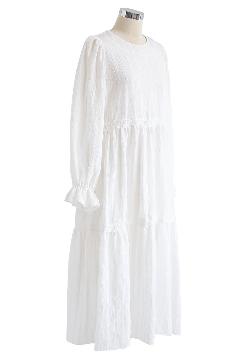 Robe Dolly à manches bouffantes et bordure crochetée en blanc