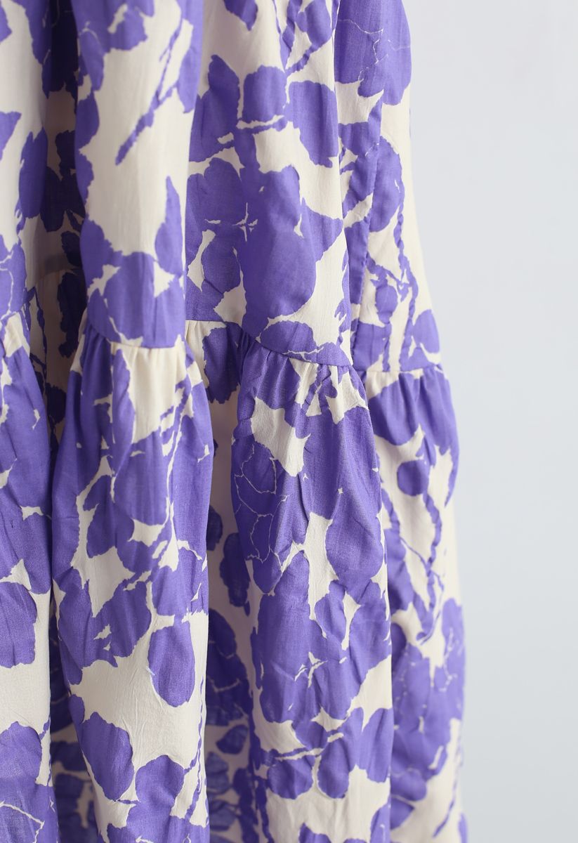Robe mi-longue à imprimé floral simple en violet