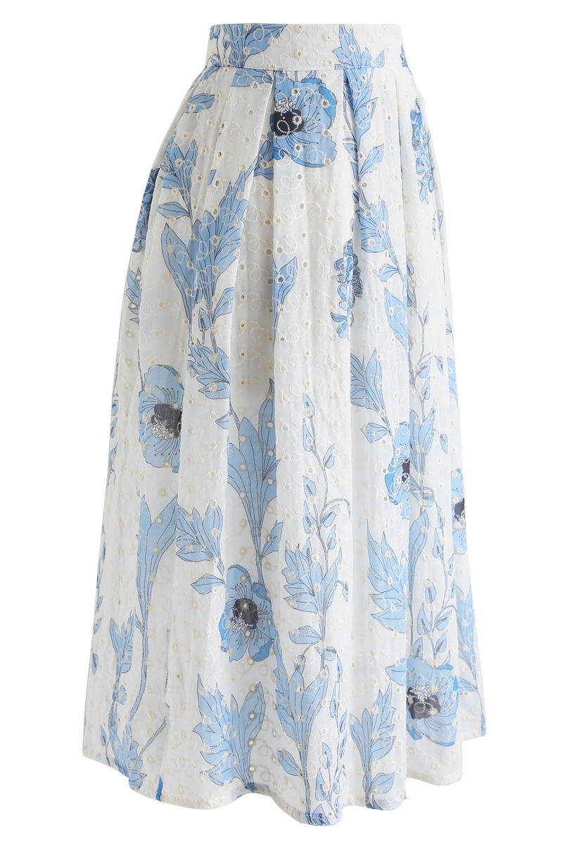 Jupe mi-longue bleue brodée d'œillets à imprimé floral
