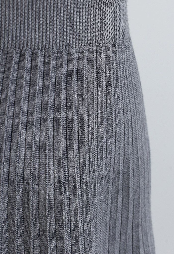 Jupe mi-longue en maille plissée à bordure en dentelle en gris