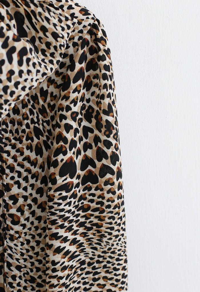 Chemise en mousseline à imprimé léopard et nœud papillon
