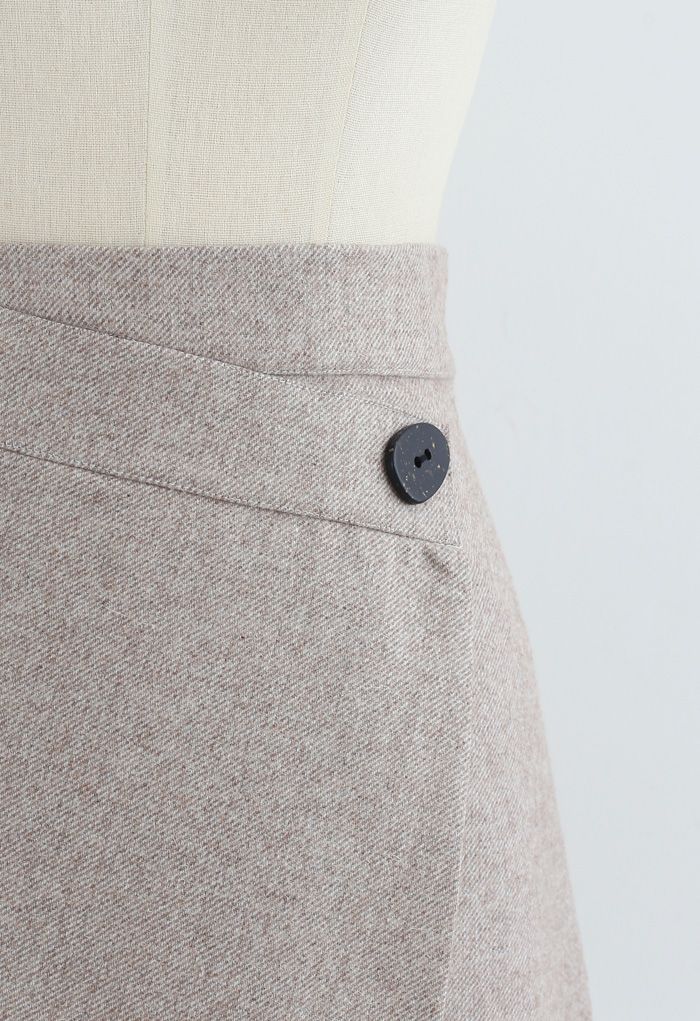 Mini-jupe en laine mélangée à rabat boutonné en fauve clair