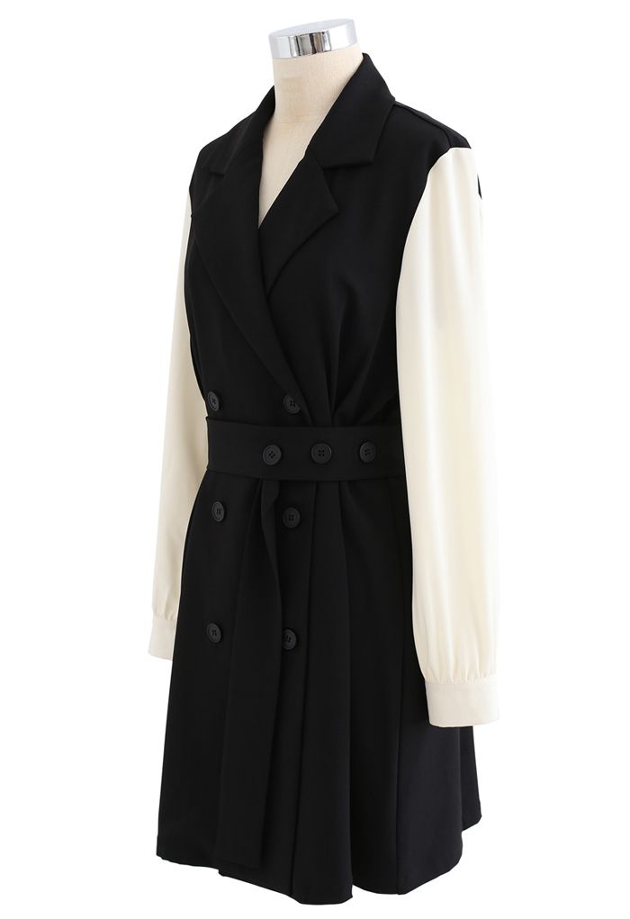 Trench-coat en mousseline de soie à double boutonnage de couleur contrastante en noir