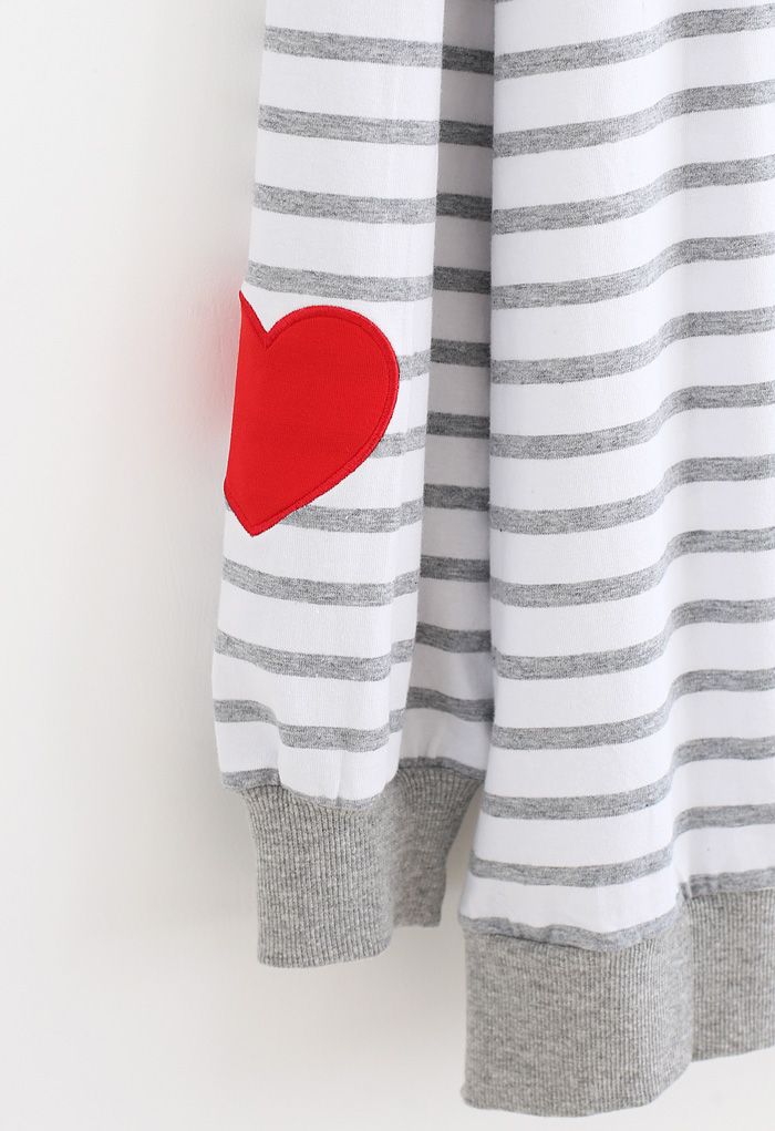 Sweat-shirt à patchwork de cœurs à rayures grises
