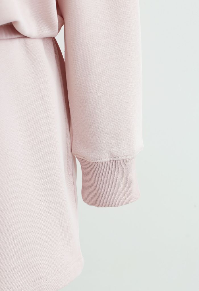 Ensemble sweat-shirt à col rond et short à cordon de serrage en rose clair