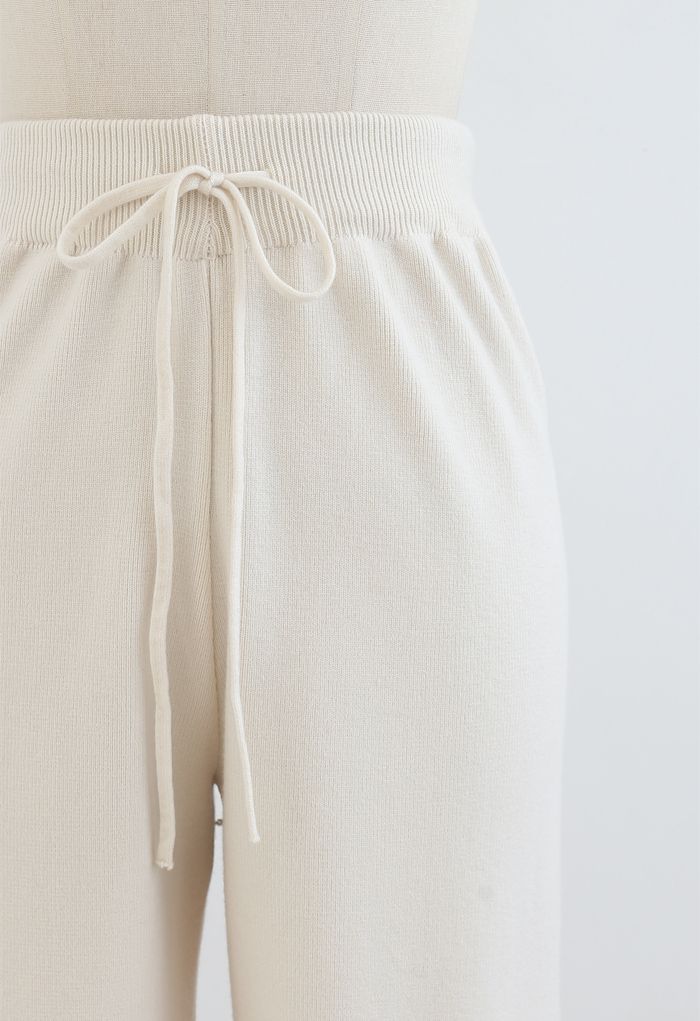 Pantalon en tricot à jambe droite avec cordon de serrage à la taille en crème
