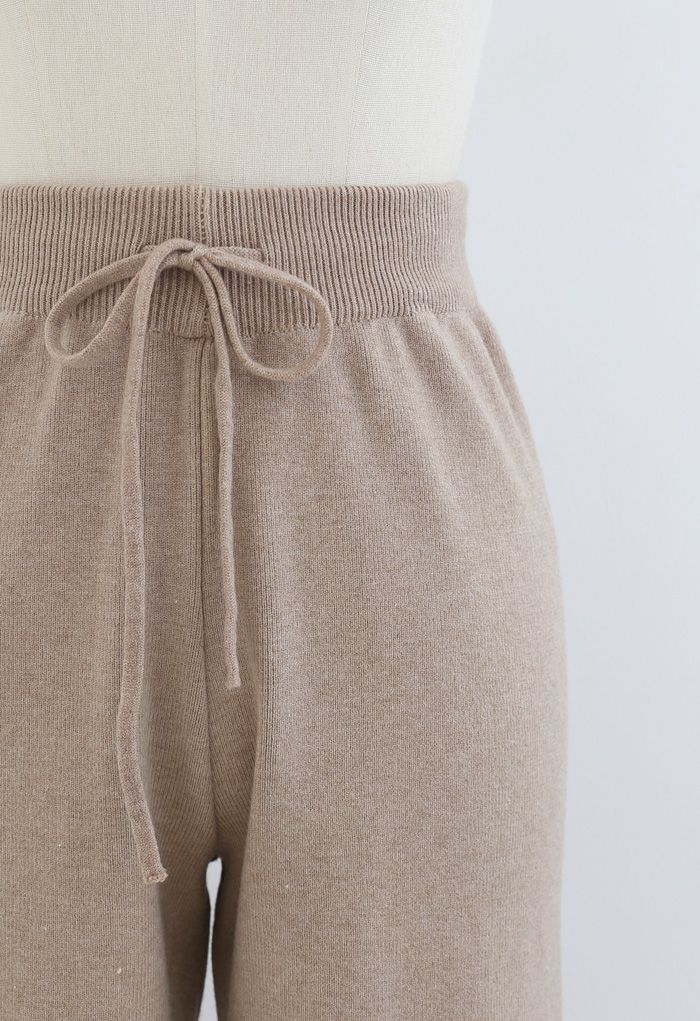 Pantalon en tricot à jambe droite avec cordon de serrage à la taille en fauve