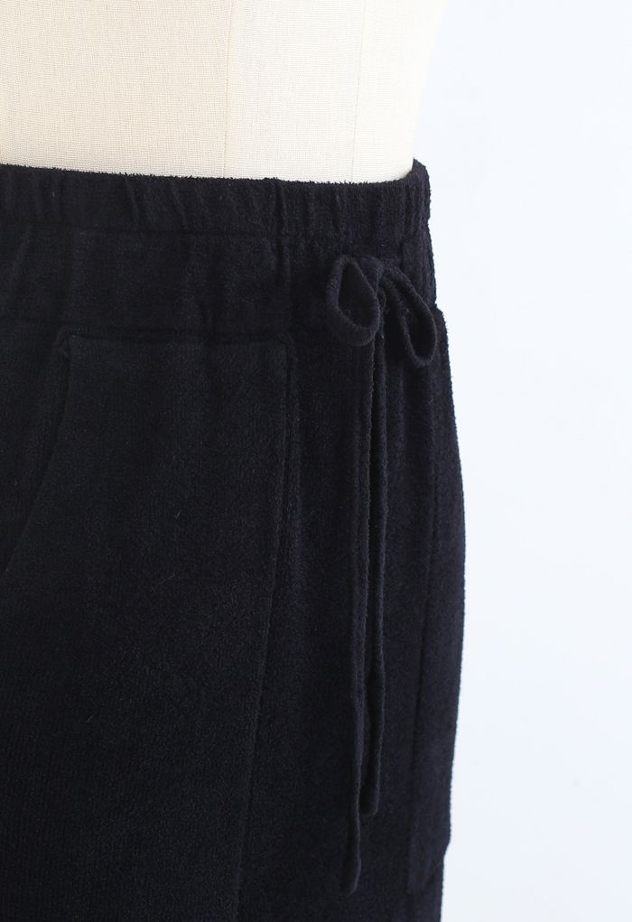 Jupe crayon en tricot avec poches à la taille et cordon de serrage en noir