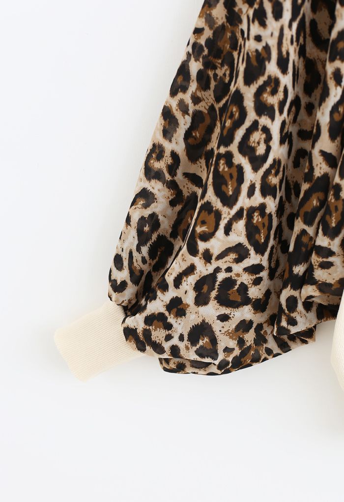Haut en tricot à manches chauve-souris en mousseline de soie léopard en crème