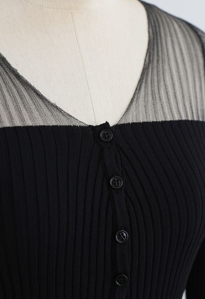 Haut en tricot ajusté boutonné aux épaules en maille en noir