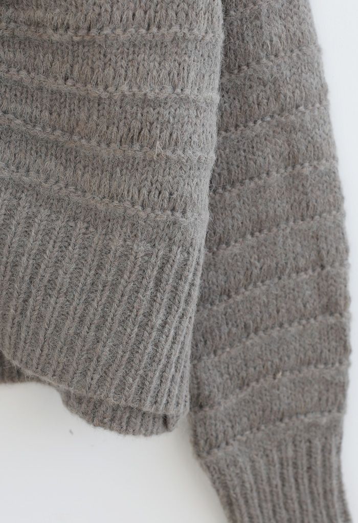 Cardigan en tricot pelucheux boutonné à col en V en gris