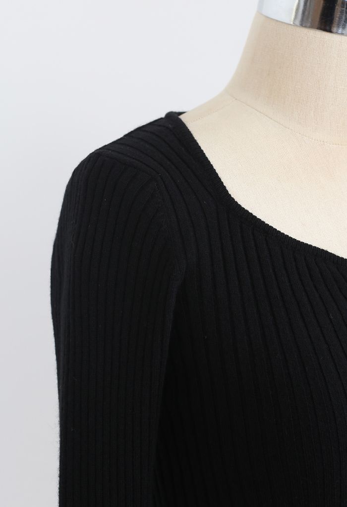 Haut court ajusté en tricot côtelé à encolure carrée en noir
