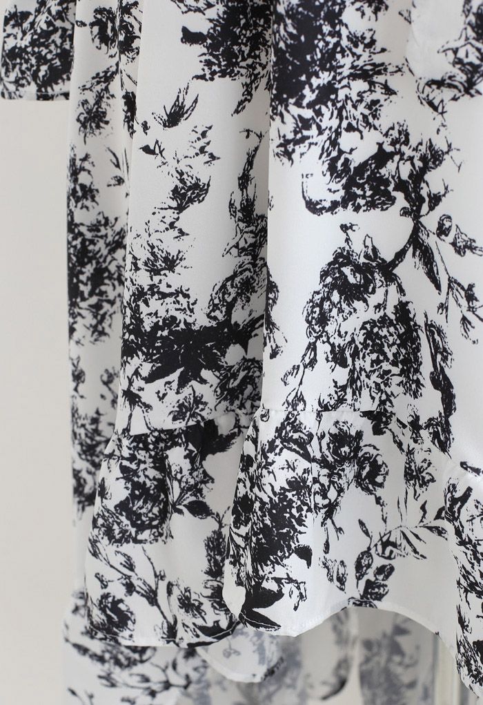 Robe portefeuille à fleurs avec nœud papillon et ourlet cascade en noir