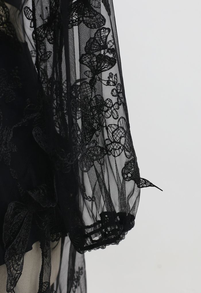 Maillot de bain licou noué à volants avec kimono en maille en noir
