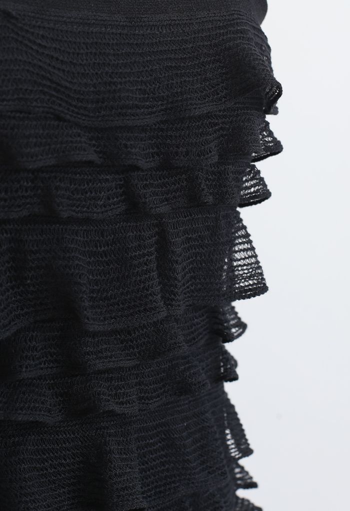 Robe mi-longue camisole en tricot ondulé à volants en noir