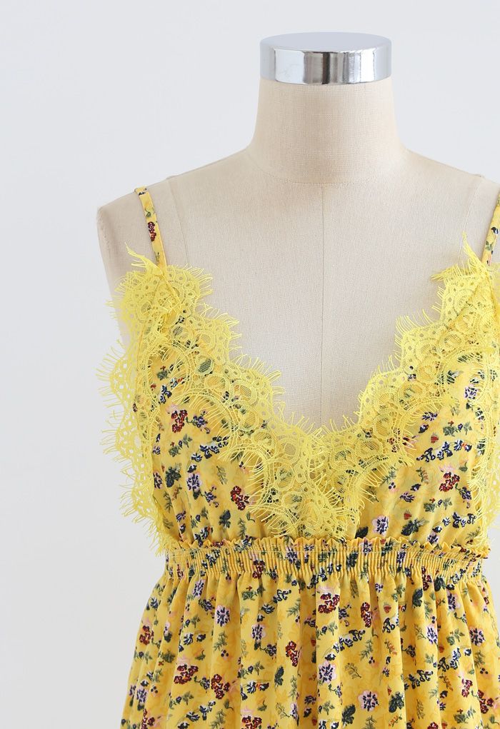 Robe camisole à volants fleuret à encolure en V plongeante en jaune