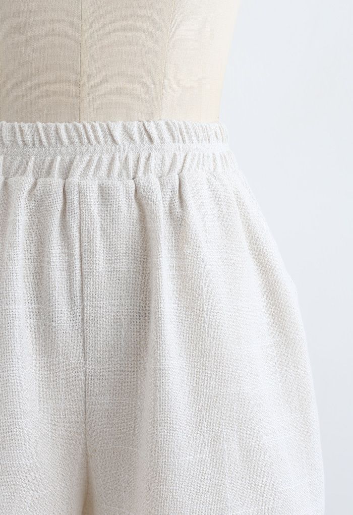 Short en lin de coton avec poches élastiques à la taille en ivoire