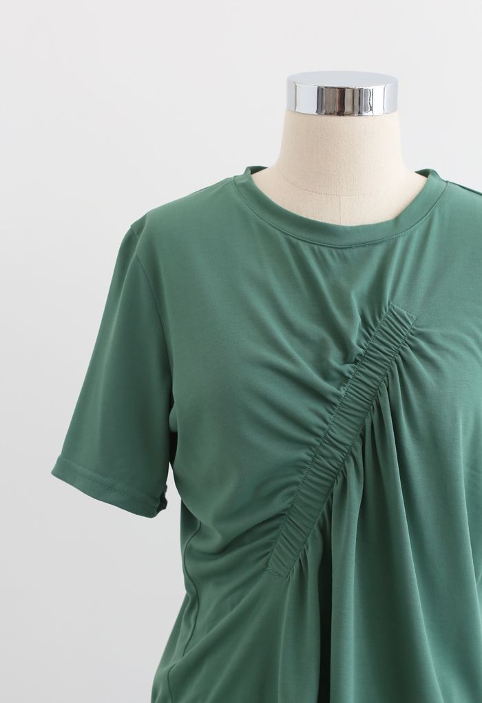 Ensemble t-shirt et pantalon à bordure froncée en vert