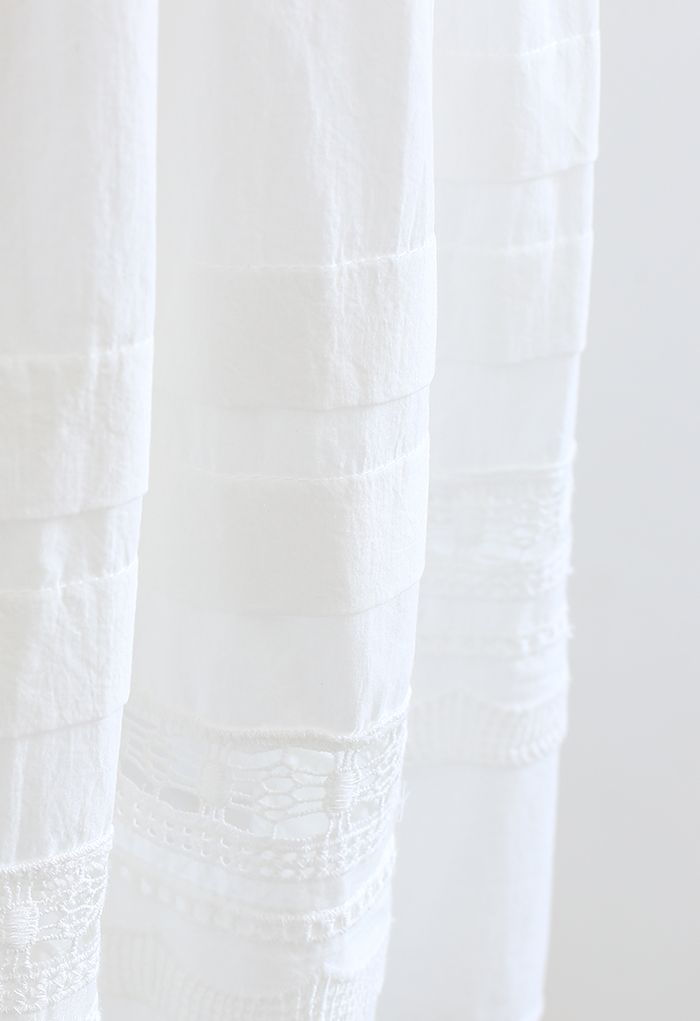Robe Mi-Longue Enveloppée à Manches Bulles Insérées en Dentelle en Blanc