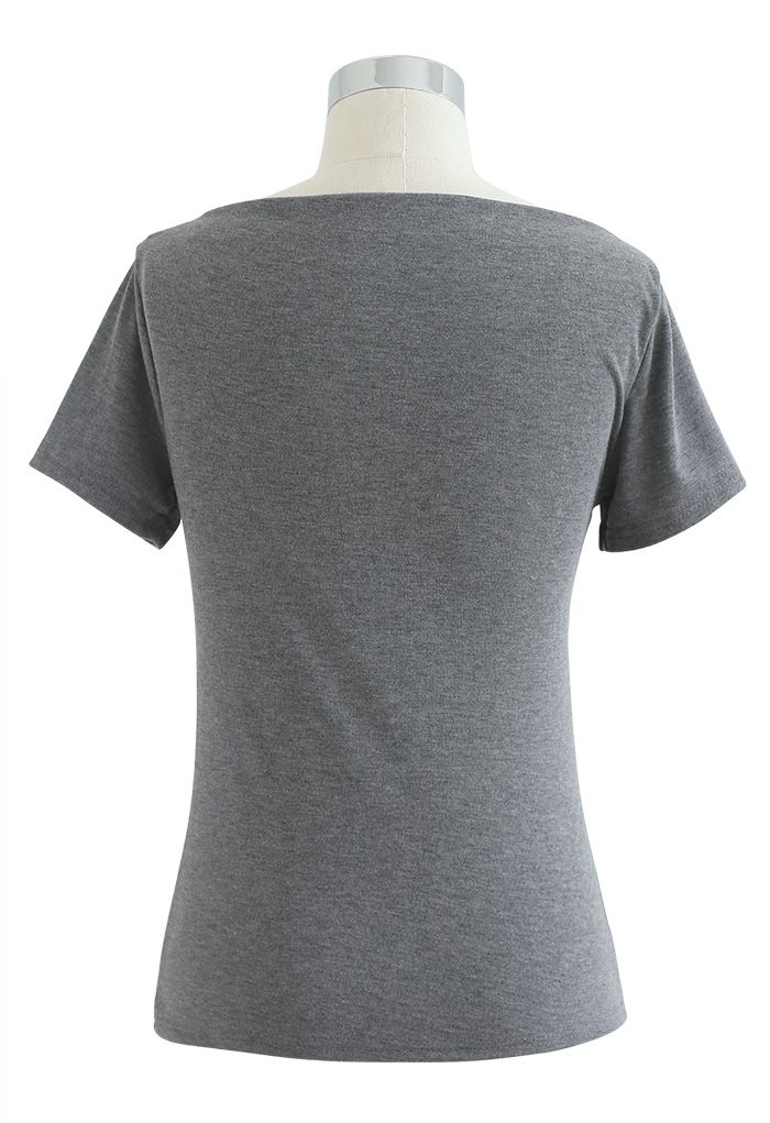 T-shirt froncé sur le devant en gris
