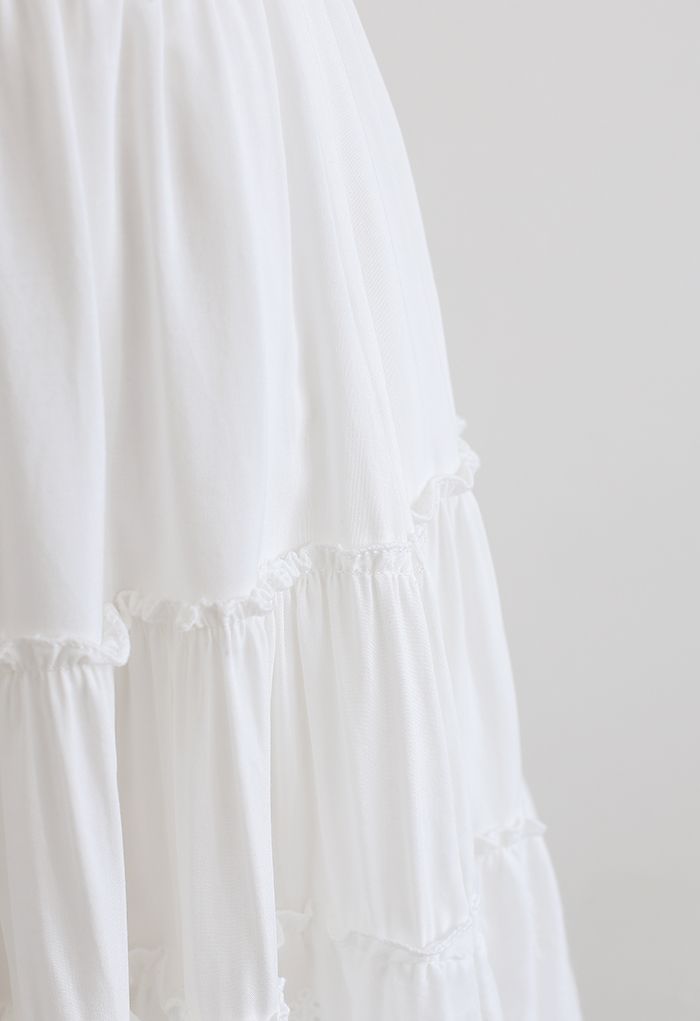Mini-jupe Broderie Anglaise à Ourlet à Volants en Blanc