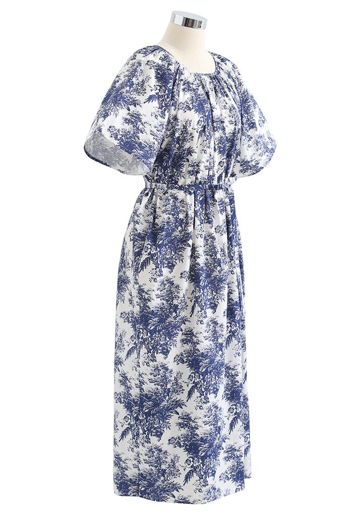 Robe Dolly à imprimé floral et manches évasées en bleu marine