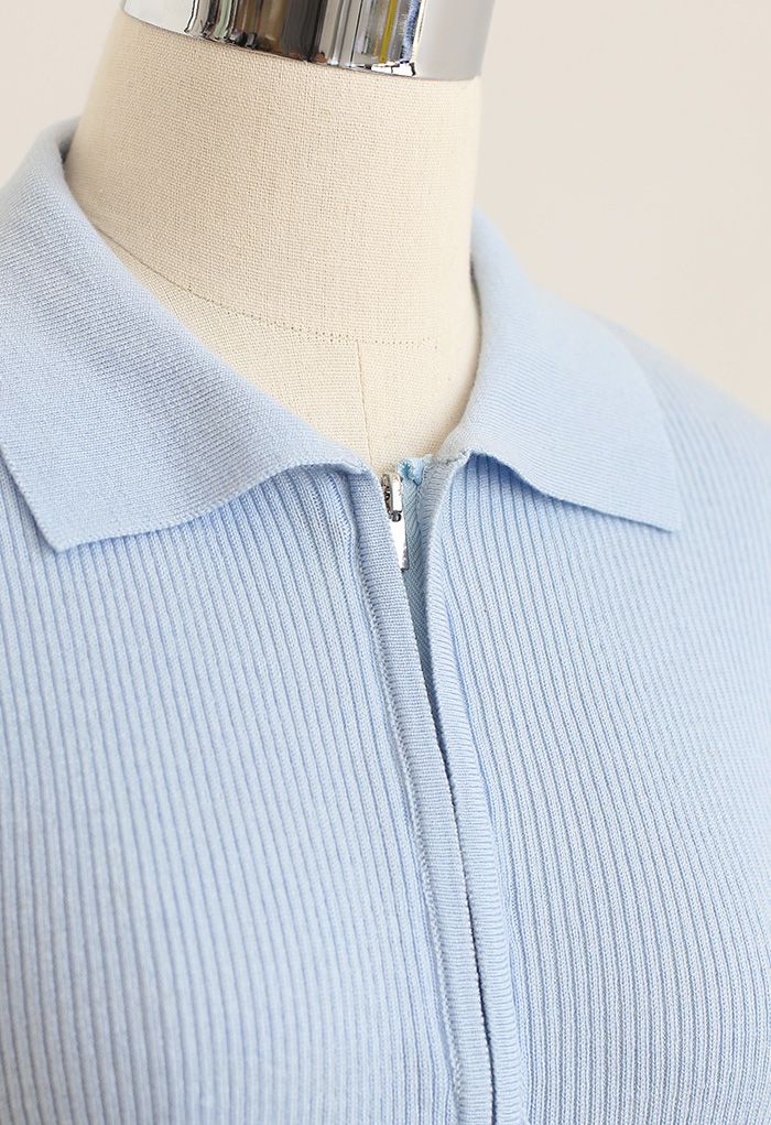 Cardigan en tricot côtelé à manches courtes et double fermeture éclair en bleu poussiéreux