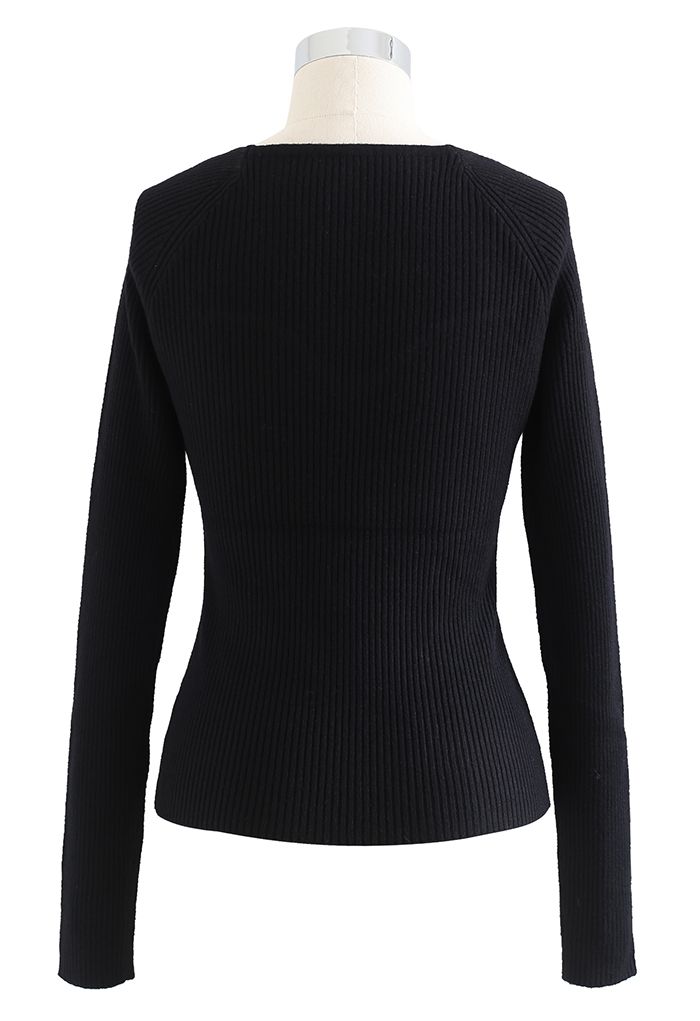 Haut en tricot ajusté à manches longues et encolure carrée en noir