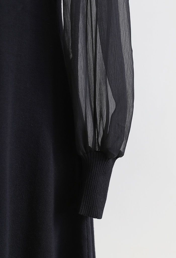Robe en tricot à manches en organza avec nœud papillon nacré en noir
