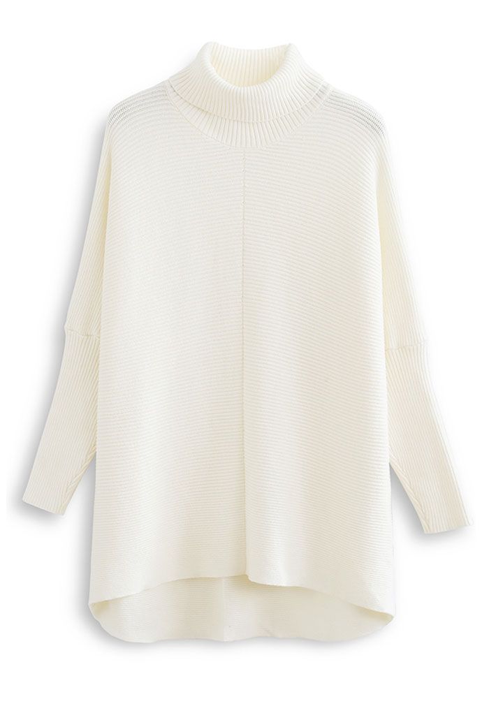 Pull sans effort chic à col roulé et manches chauve-souris en blanc