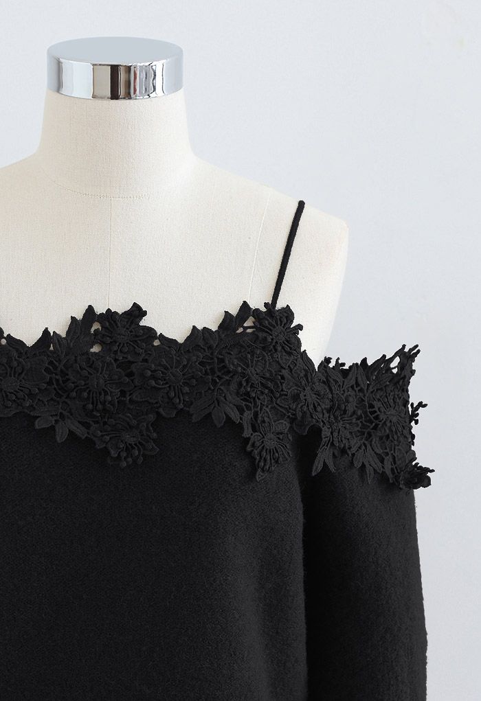 Haut en tricot doux à épaules dénudées avec bordure en Fleur au crochet 3D en noir
