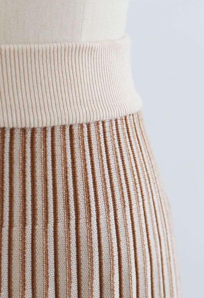Jupe mi-longue en tricot plissé contrasté à ourlet à pampilles en crème