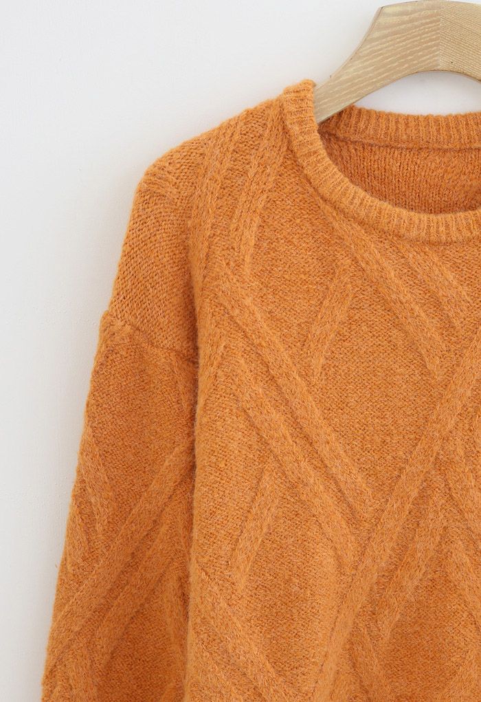 Pull en tricot pelucheux à motif entrecroisé en orange