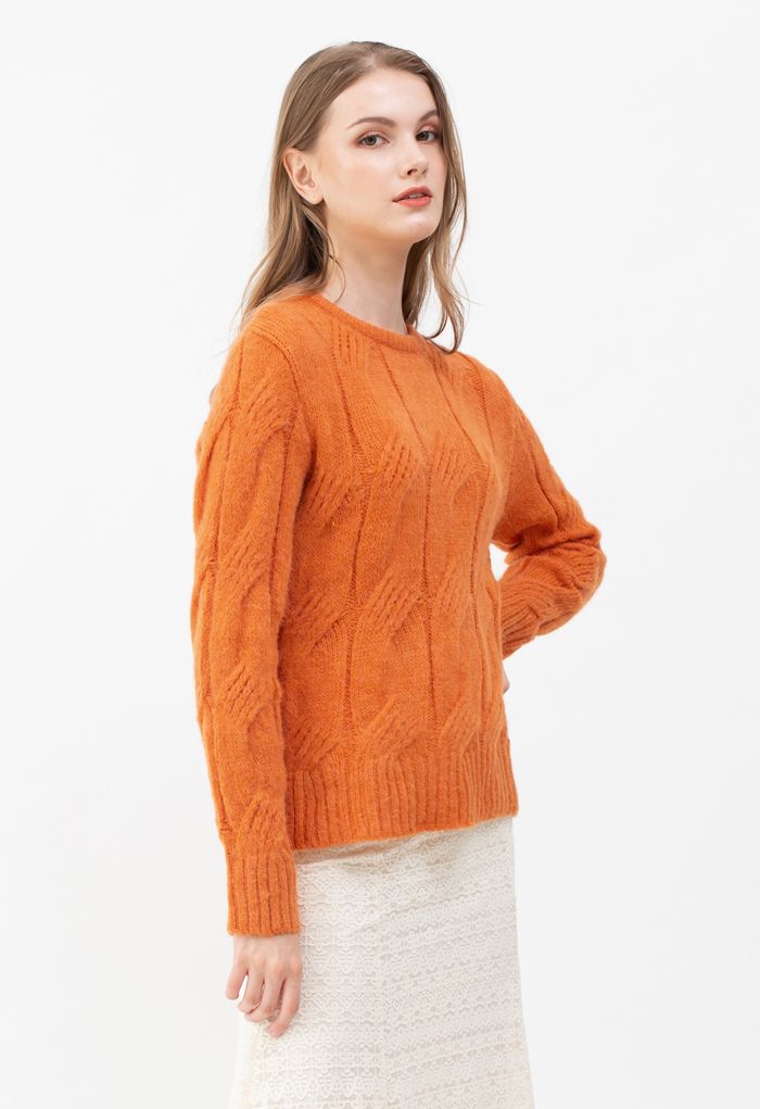 Pull en tricot torsadé à col ras du cou flou en orange