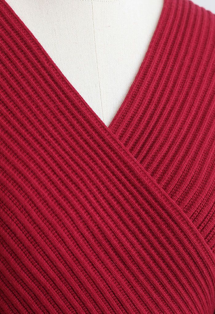 Robe mi-longue en tricot moulante enveloppée à manches longues en rouge