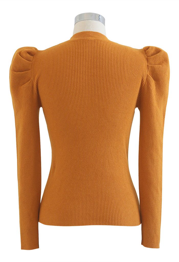 Haut ajusté en tricot à manches gigot et découpe en orange